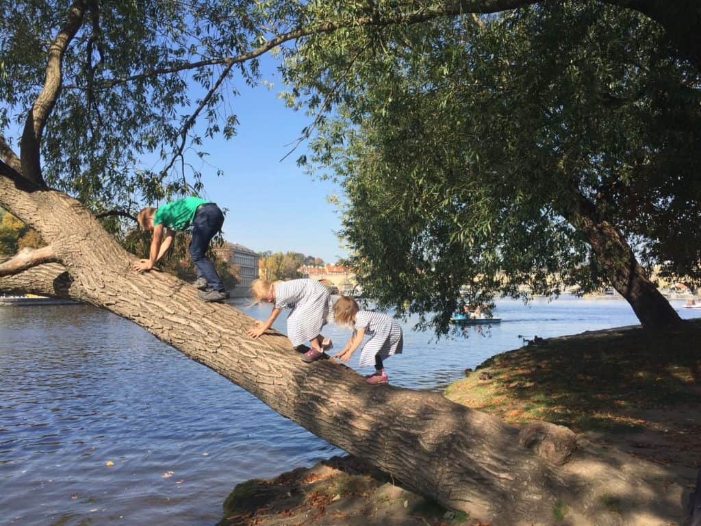 Pražské zkratky: Kam s dětmi v Praze?